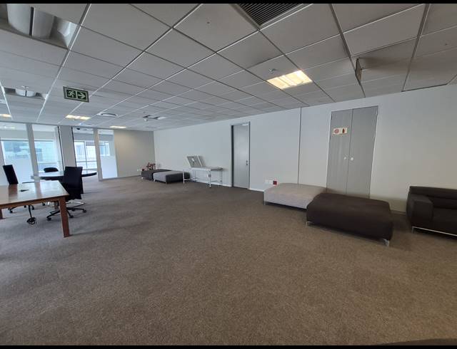 429M² OFFICE TO LET IN SANDTON CENTRAL